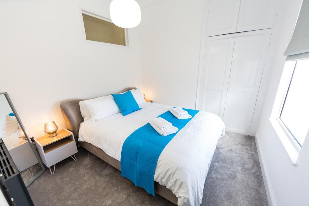 Coastline Villas - Heart Of Redcar 1 & 2 Bed New Apartments, Ideal For Contractors And Holidayers Room photo