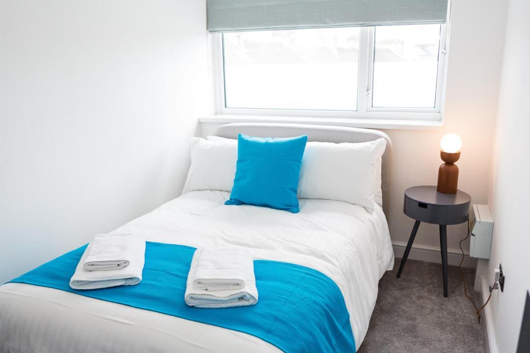 Coastline Villas - Heart Of Redcar 1 & 2 Bed New Apartments, Ideal For Contractors And Holidayers Room photo